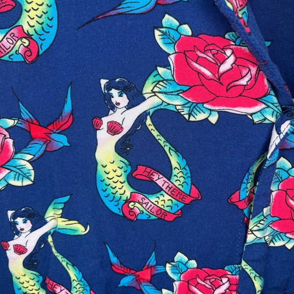 Thread Wave Hey There Sailor Shirt Mens Button Up Mermaid Pin Up Navy Medium - Picture 2 of 9